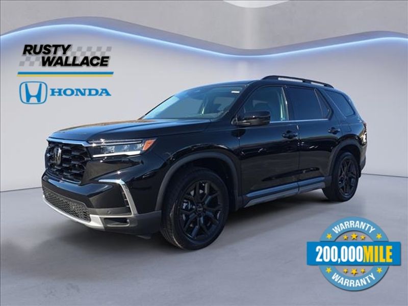 2025 Honda Pilot Touring's photo