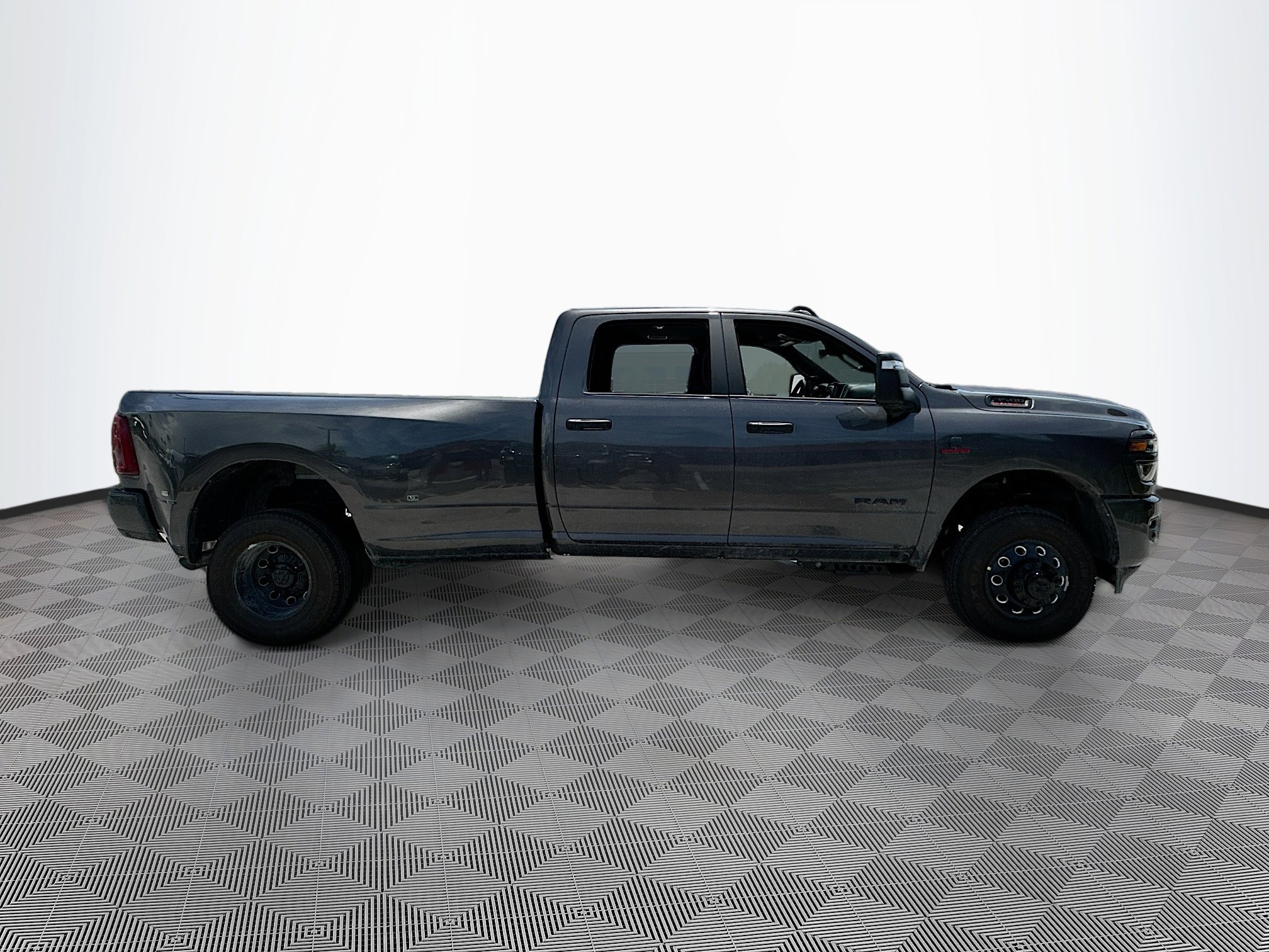 2025 Ram 3500 Big Horn photo 3