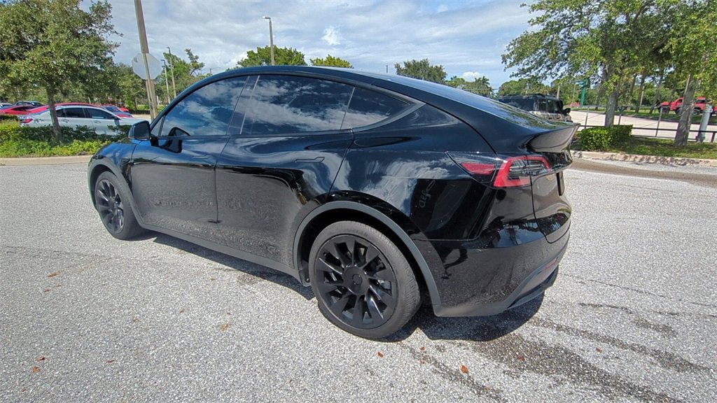 2022 Tesla Model Y Long Range photo 5