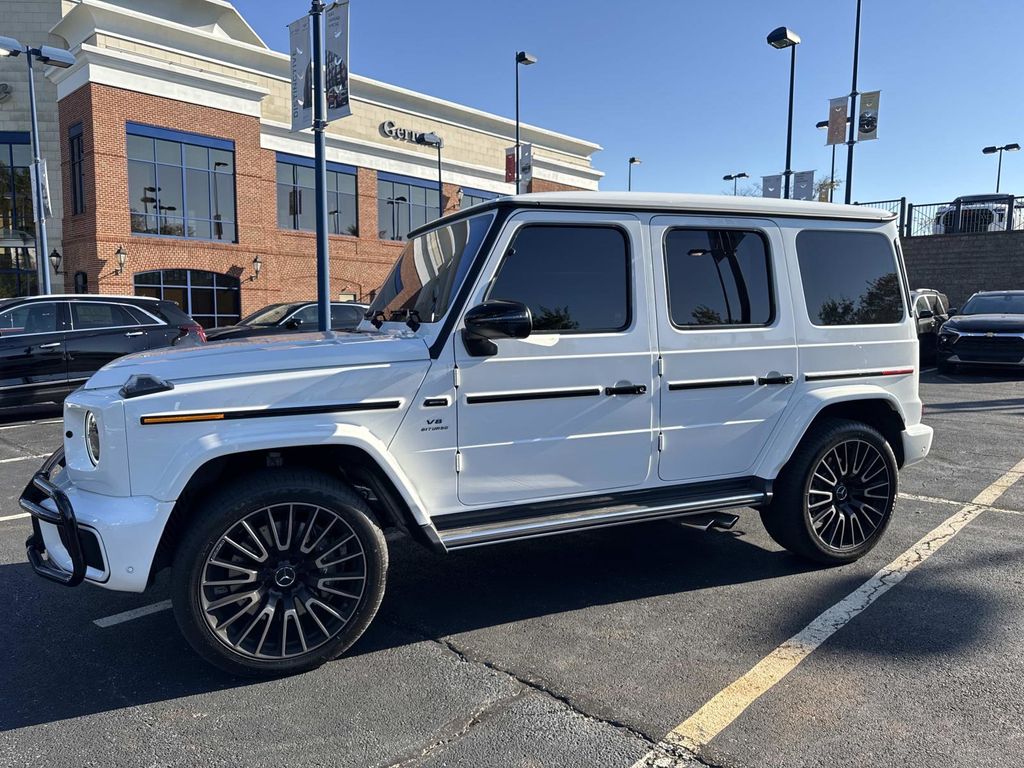 2025 Mercedes Benz G 63 AMG photo 2
