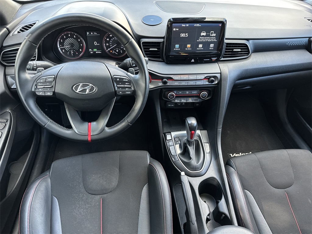 2021 Hyundai Veloster 2.0L Premium photo 15