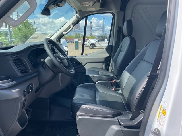 2025 Ford Transit photo 3