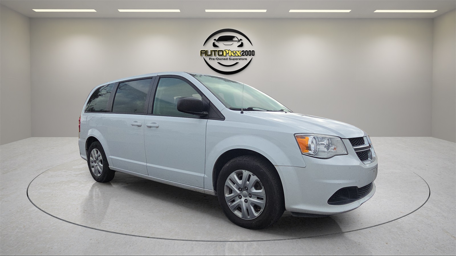 2018 Dodge Grand Caravan SE's photo