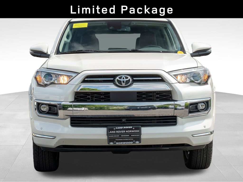 2022 Toyota 4Runner Limited photo 2