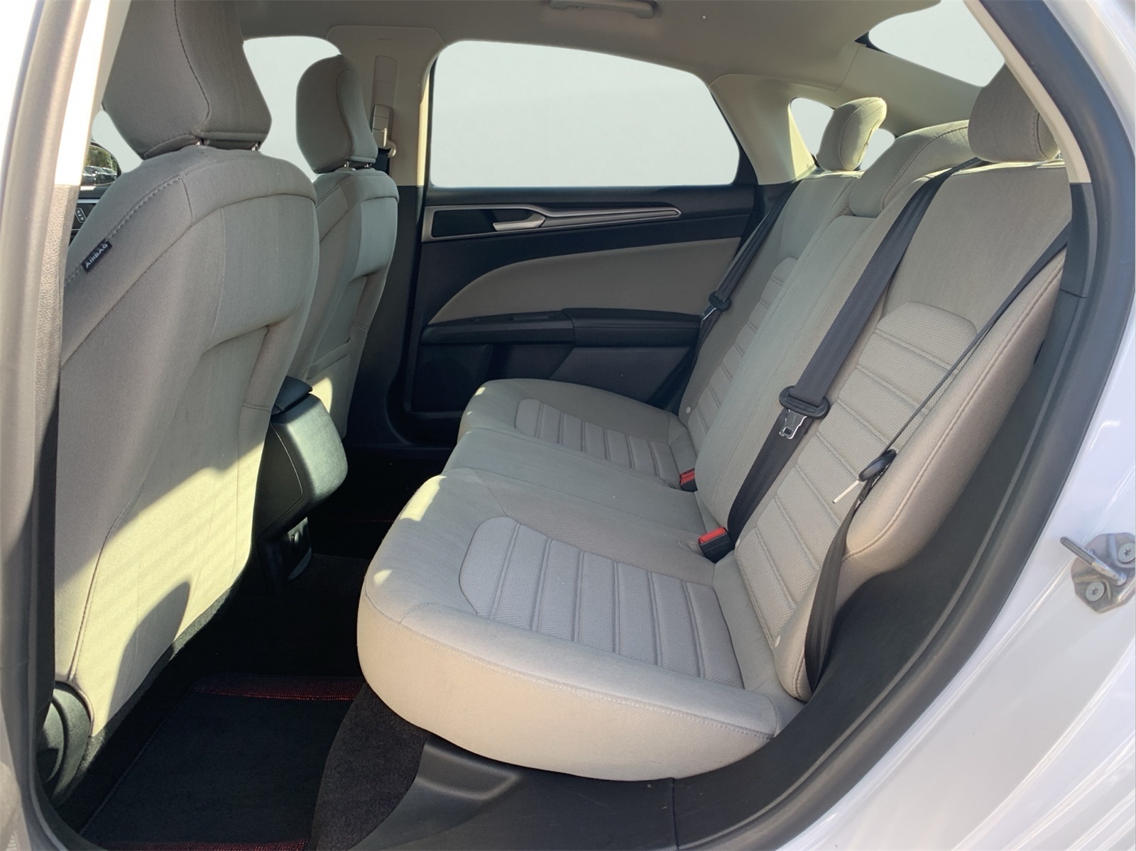 2020 Ford Fusion S photo 26