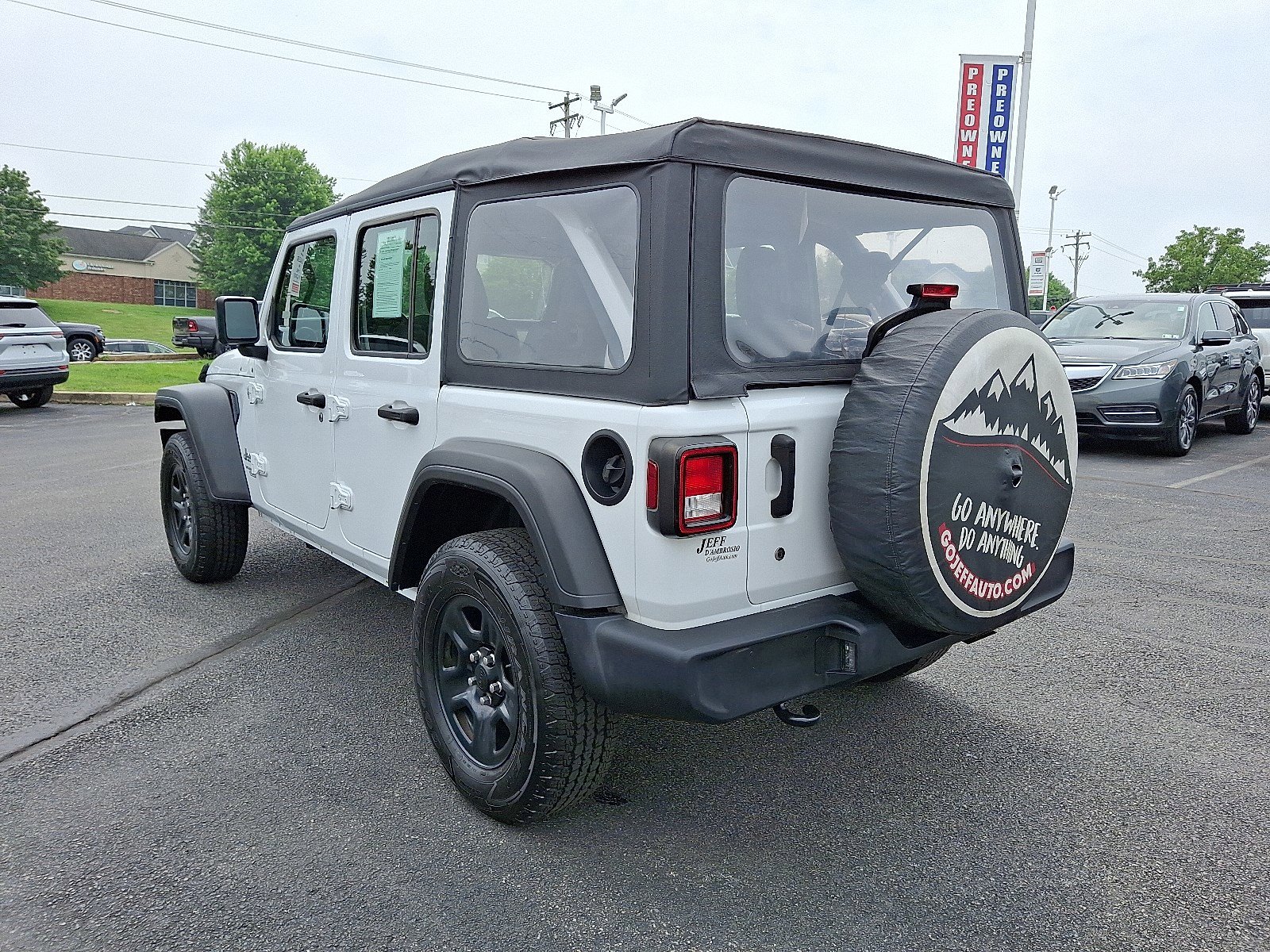 2020 Jeep Wrangler Unlimited Sport photo 3
