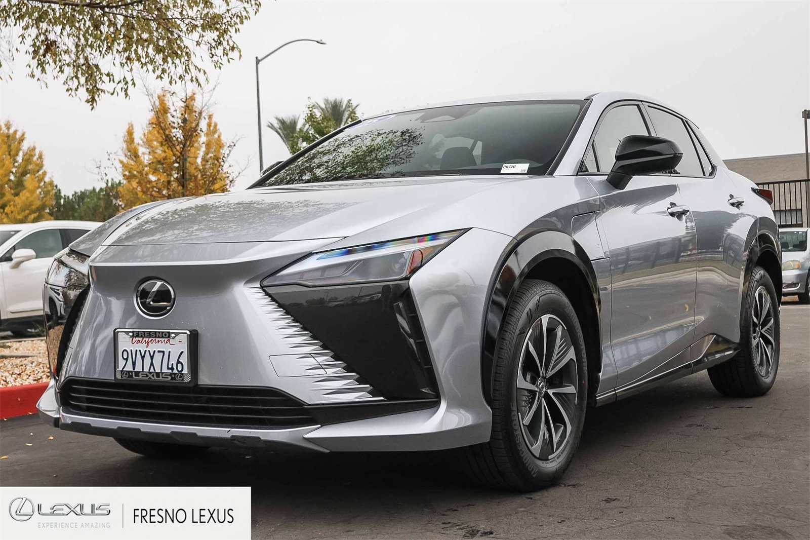 2025 Lexus RZ 450e Premium photo 3
