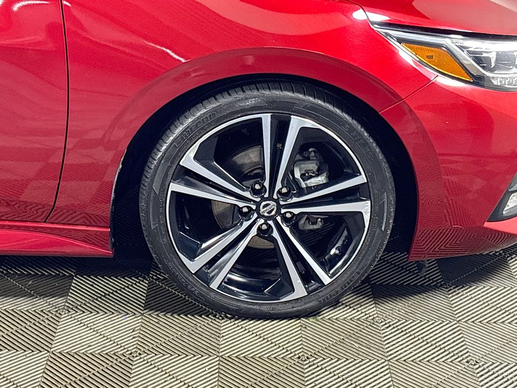 2021 Nissan Sentra SR photo 22