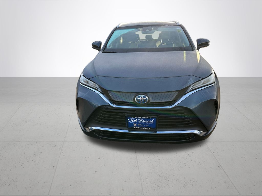 2022 Toyota Venza XLE photo 3