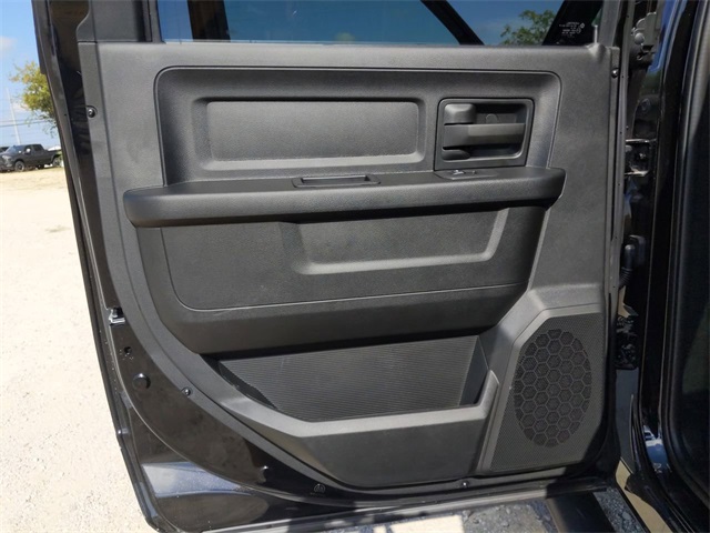 2026 Ram 3500 Tradesman photo 17