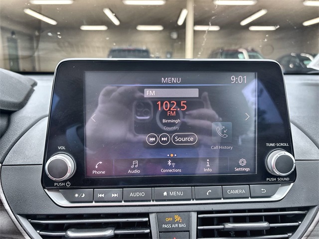 2023 Nissan Altima 2.5 SV photo 17