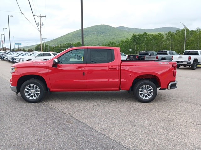 2025 Chevrolet Silverado 1500 LT photo 4