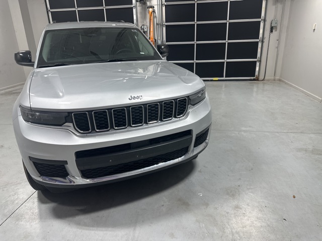 2023 Jeep Grand Cherokee Laredo photo 9
