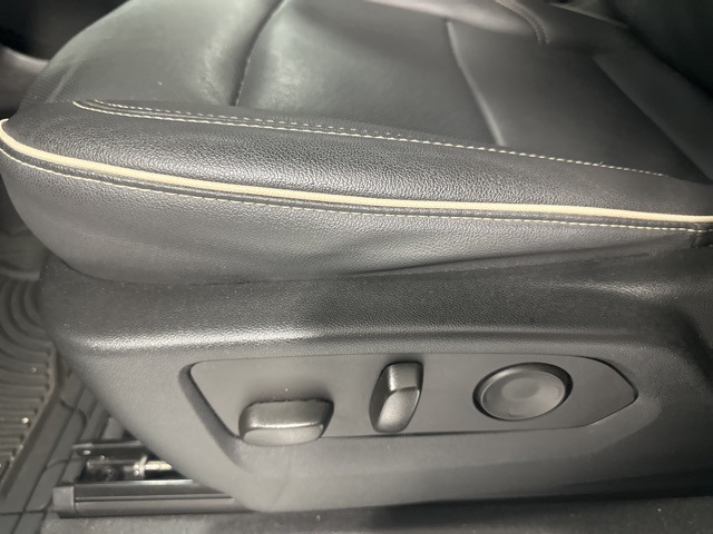 2023 Gmc Yukon SLT photo 18