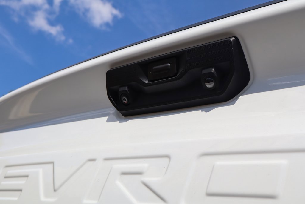 2023 Chevrolet Silverado 1500 LT photo 4