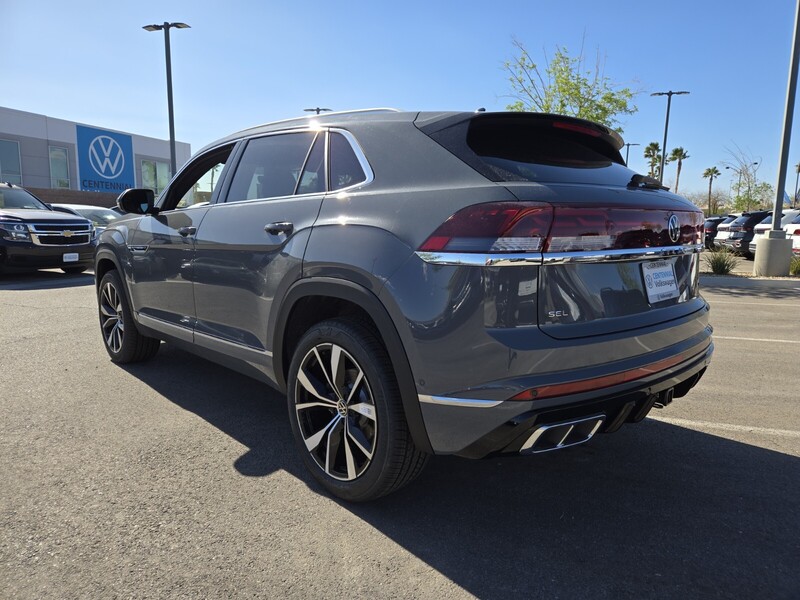 2025 Volkswagen Atlas Cross Sport SEL Premium R-Line photo 3