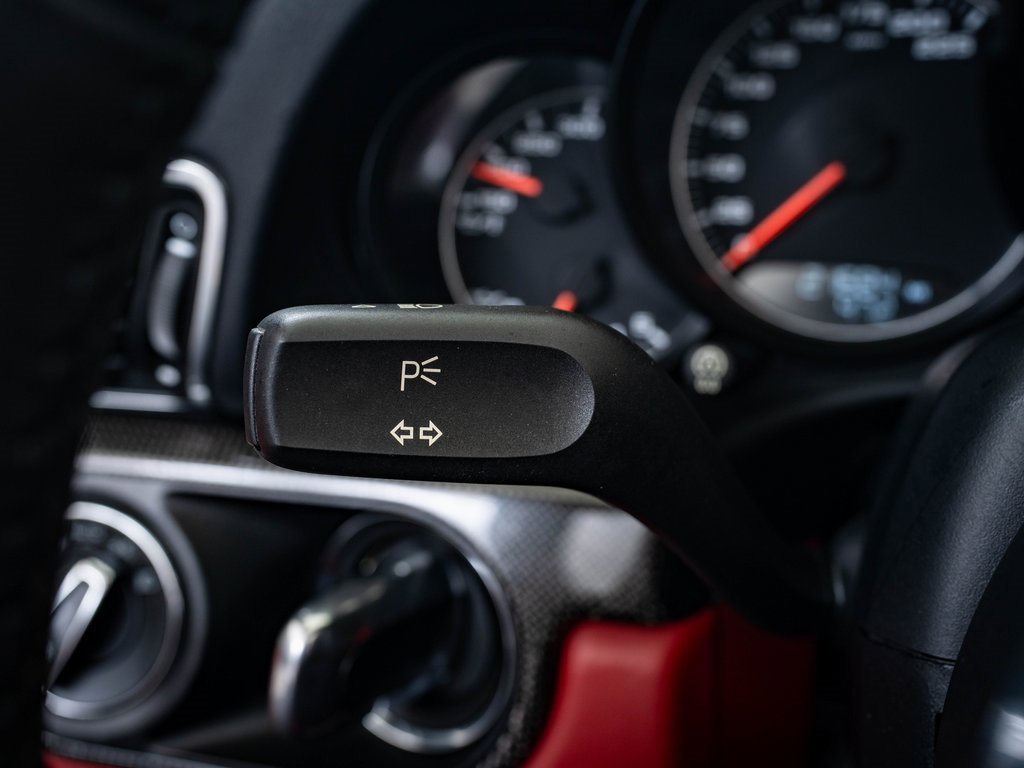 2015 Porsche 911 Turbo S photo 22