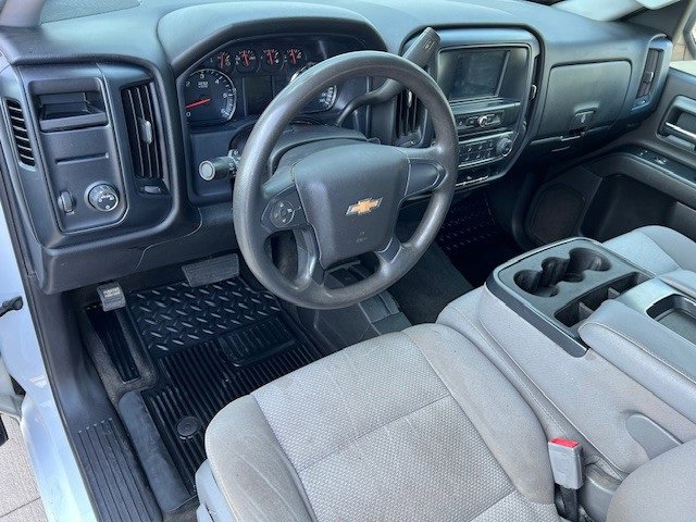 2018 Chevrolet Silverado 1500 Custom photo 12