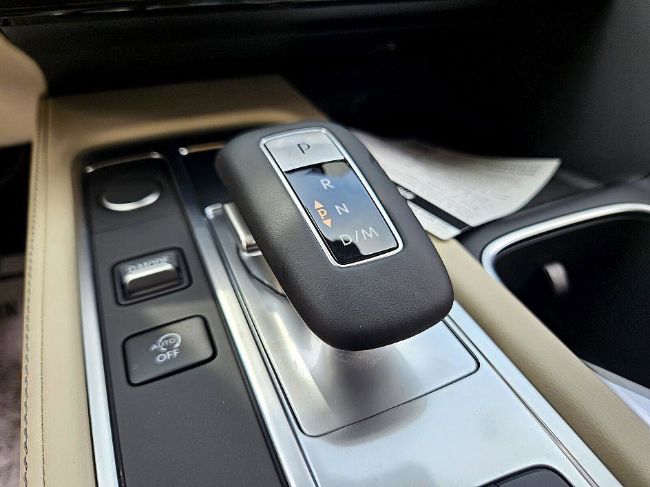 2025 Infiniti QX60 Sensory photo 24
