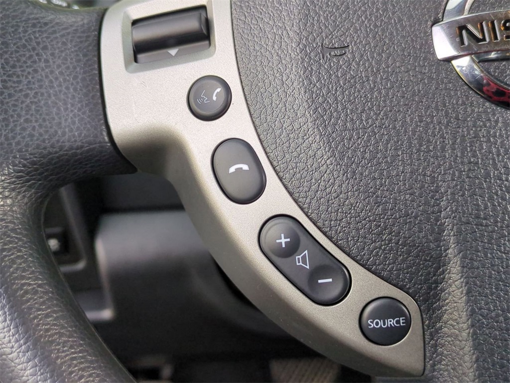 2014 Nissan Rogue Select S photo 15