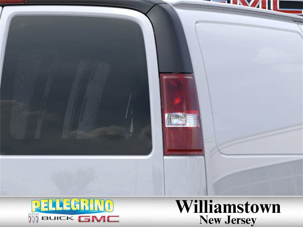 2025 Gmc Savana Cargo 2500 photo 11