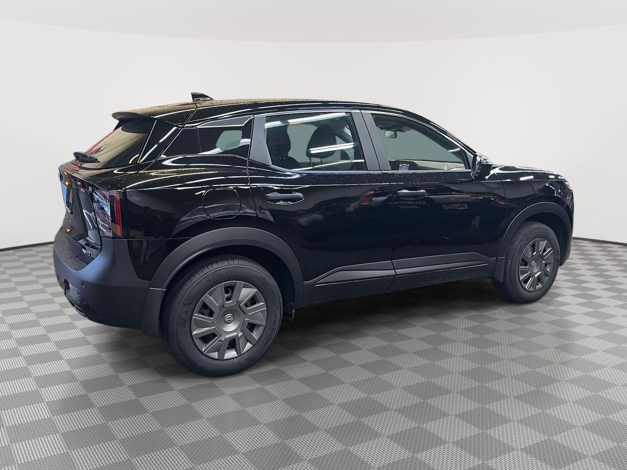 2025 Nissan Kicks S photo 2