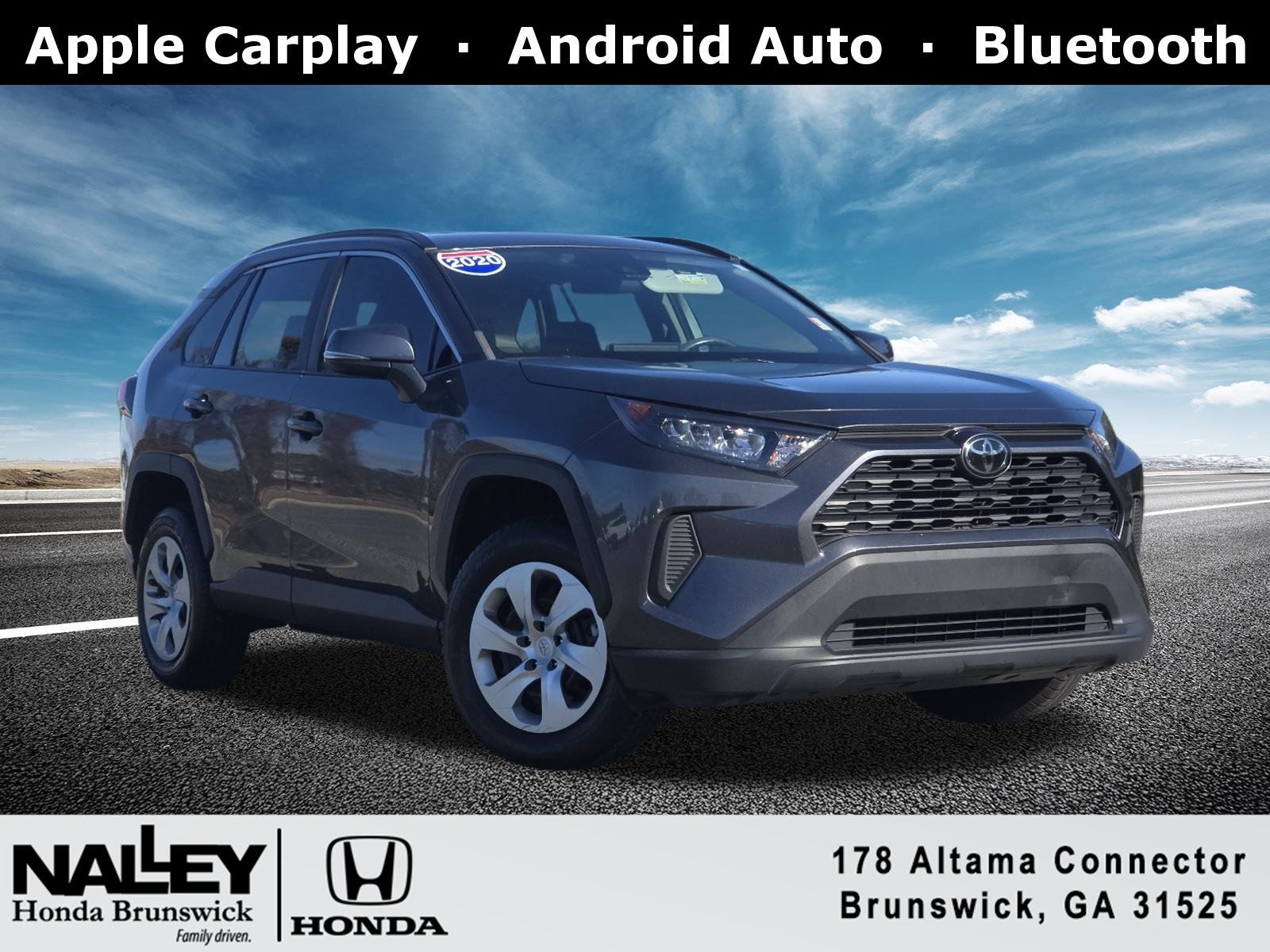 2020 Toyota RAV4 LE's photo