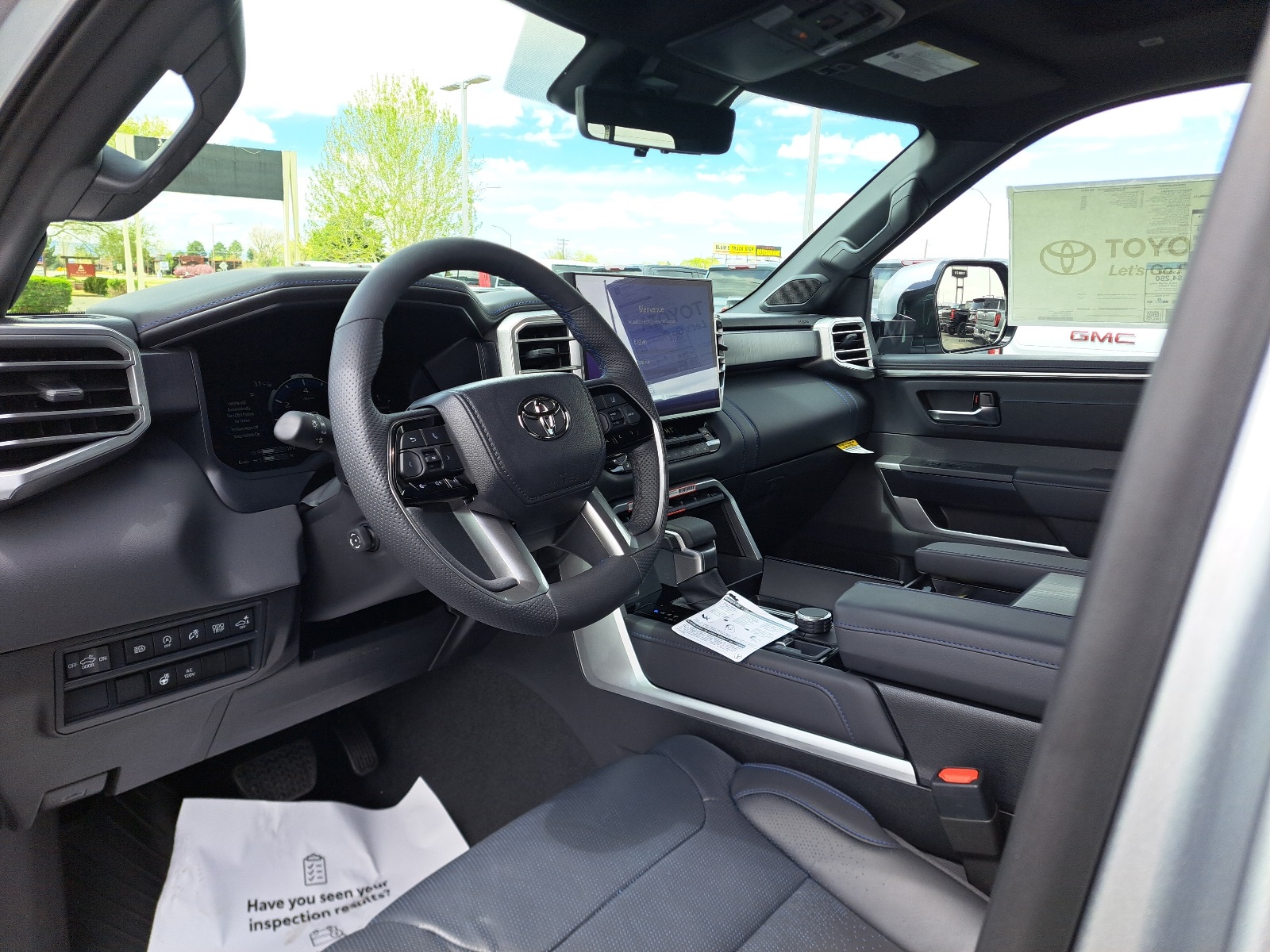 2025 Toyota Tundra Platinum CrewMax photo 20