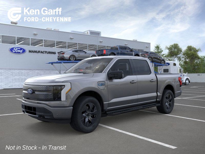 2025 Ford F-150 Lightning Flash's photo