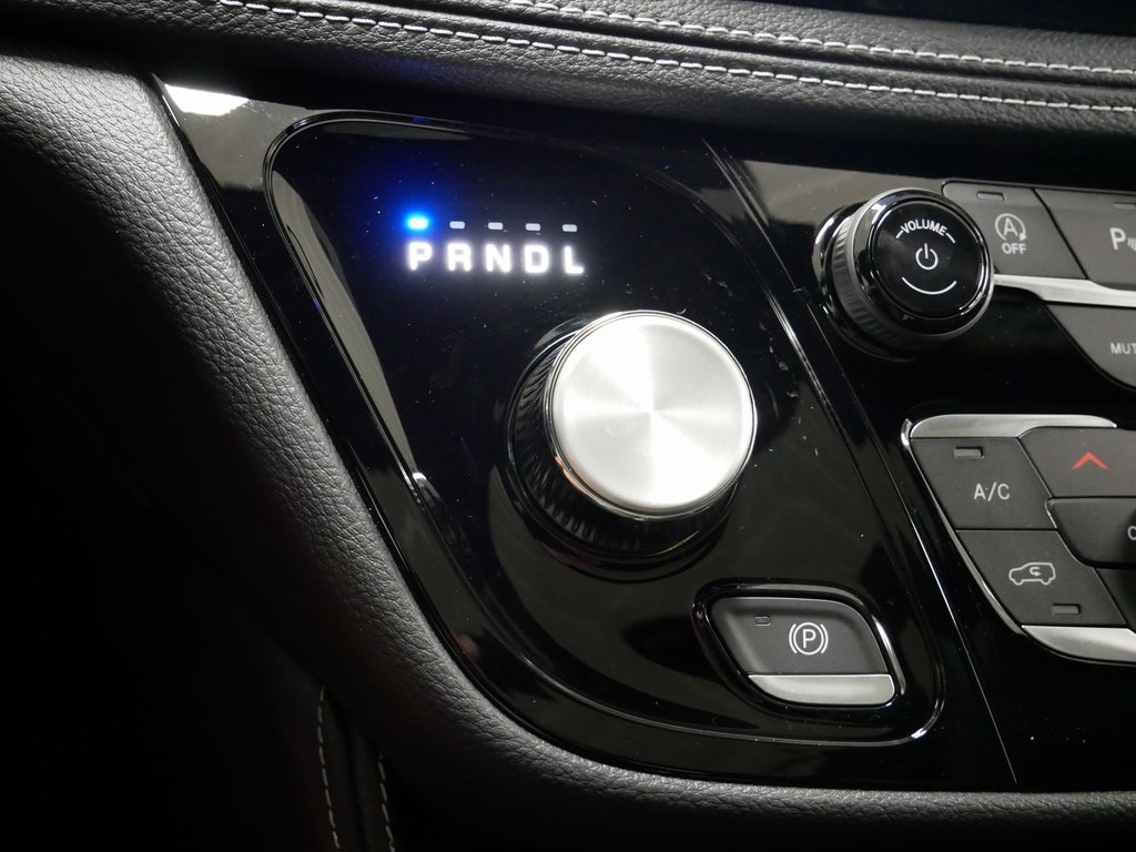 2026 Chrysler Pacifica Limited photo 18