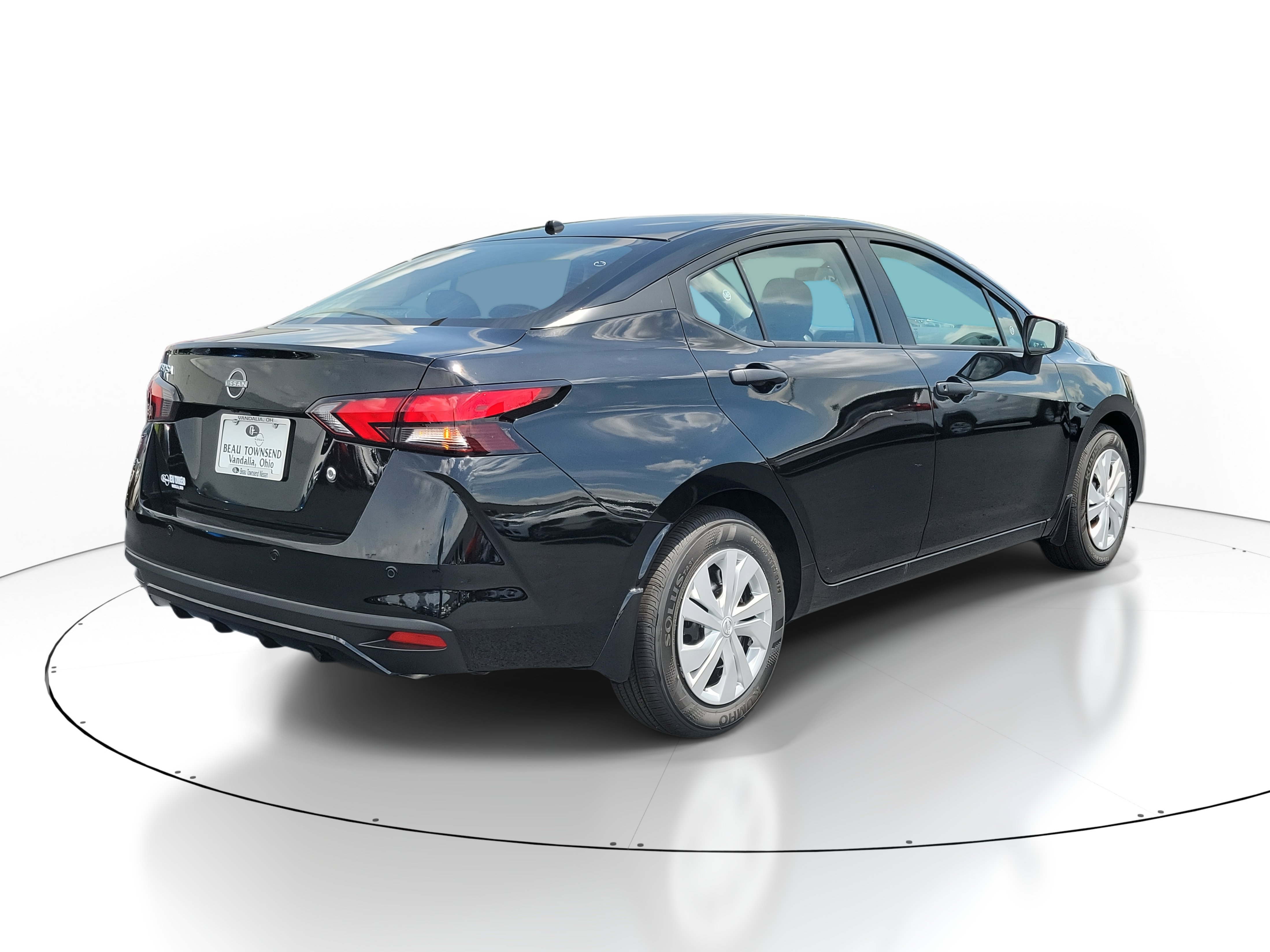 2025 Nissan Versa S photo 4