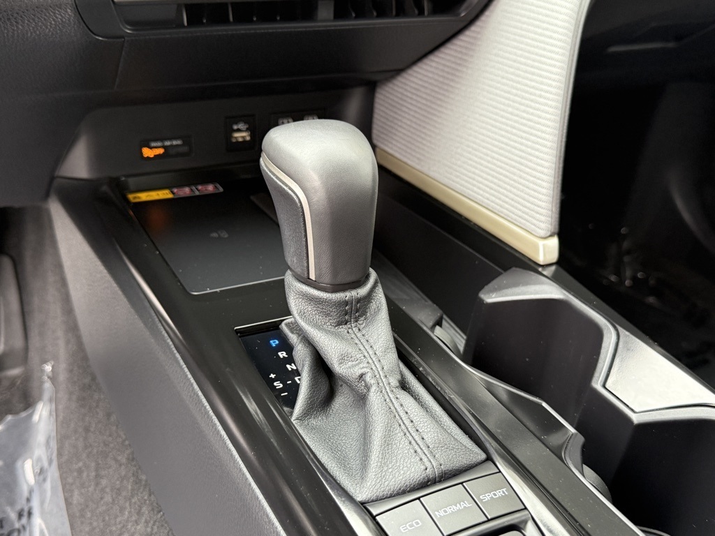 2025 Toyota Camry SE photo 20