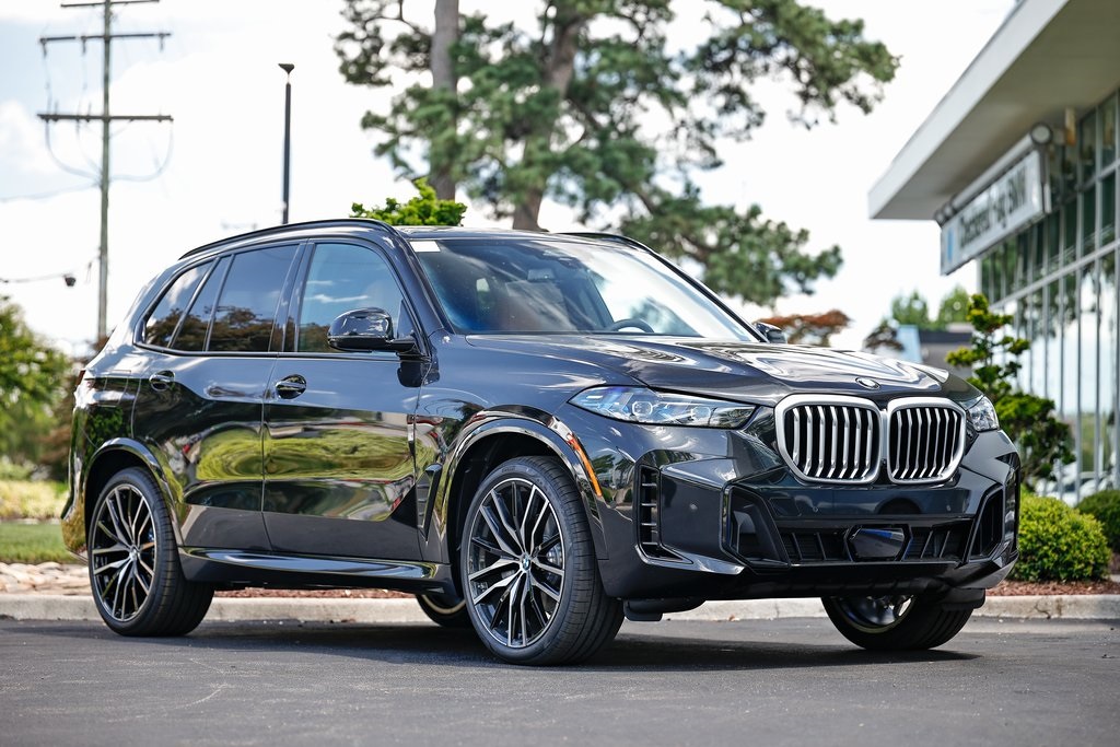 New 2026 Black Sapphire Metallic BMW xDrive40i image 1
