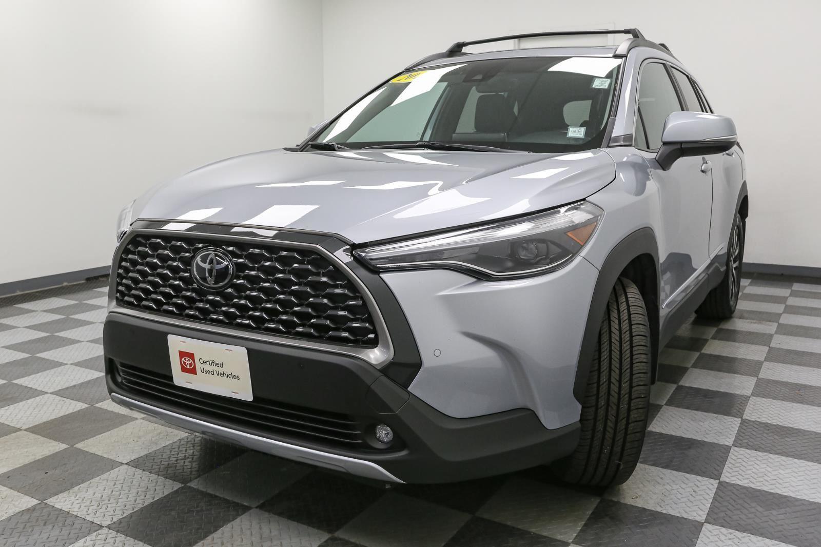 2022 Toyota Corolla Cross XLE photo 4