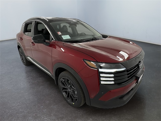 2025 Nissan Kicks SR AWD's photo