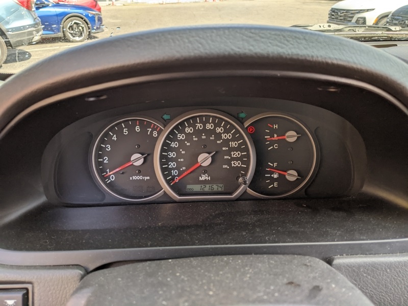 2005 Kia Sedona LX photo 9