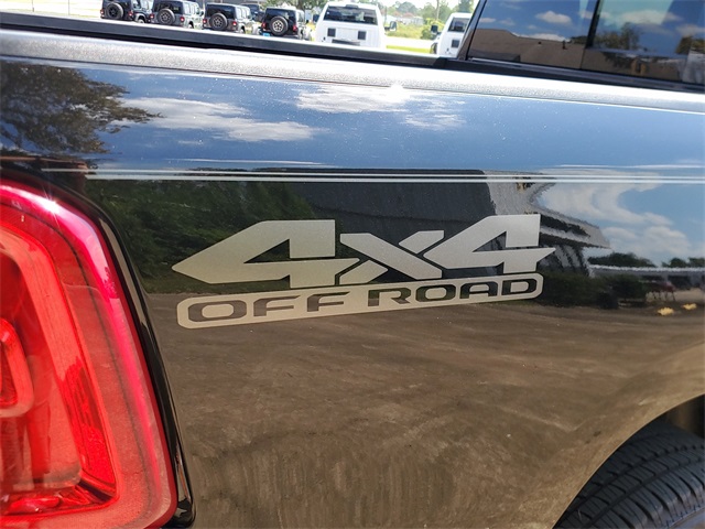 2025 Ram 1500 Tradesman photo 5