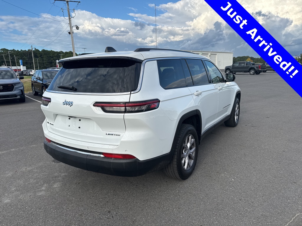 2022 Jeep Grand Cherokee Limited photo 3
