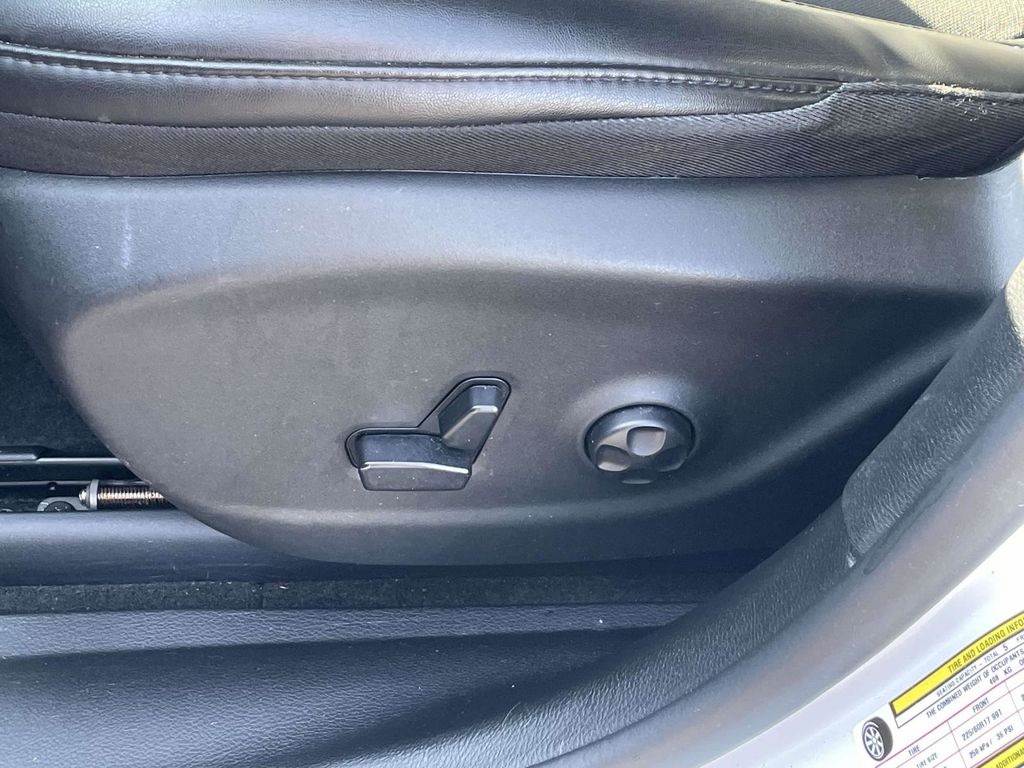 2019 Jeep Cherokee Latitude photo 26