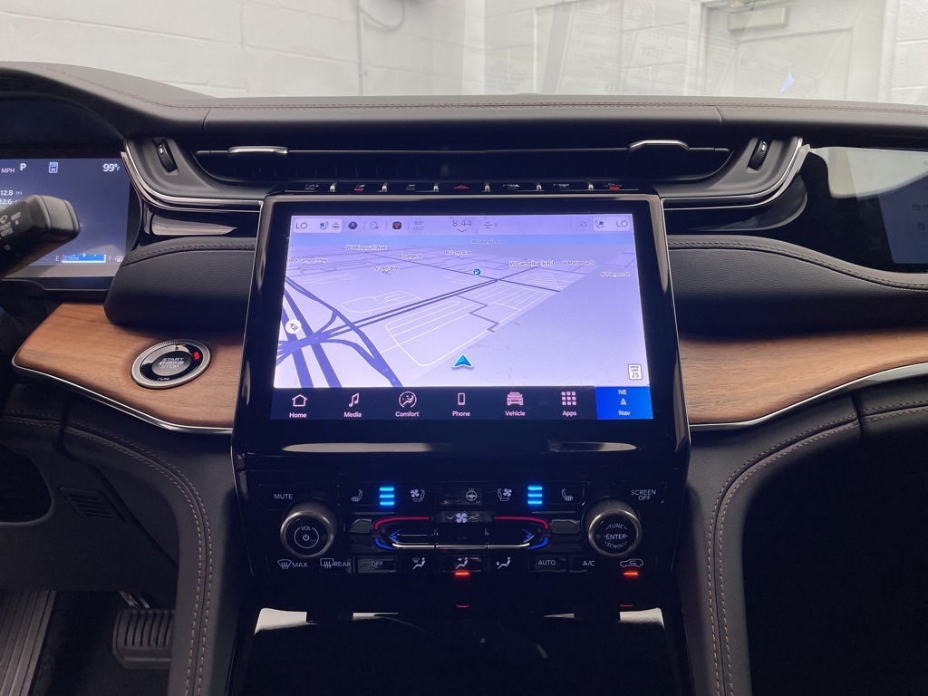 2025 Jeep Grand Cherokee L Summit Reserve photo 8