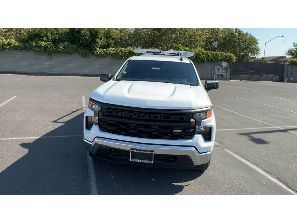 2024 Chevrolet Silverado 1500 photo 4