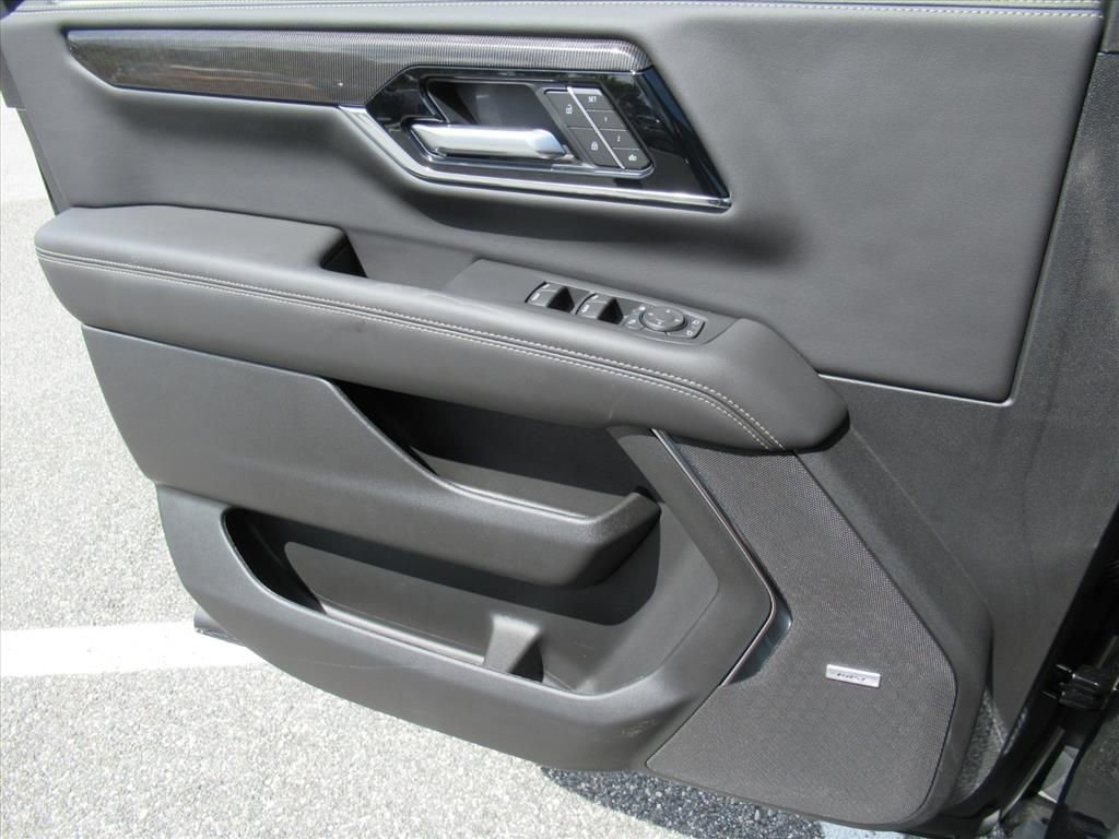 2025 Gmc Yukon photo 22