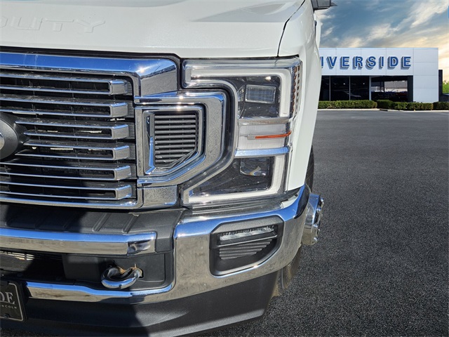 2022 Ford F-350 Lariat photo 4