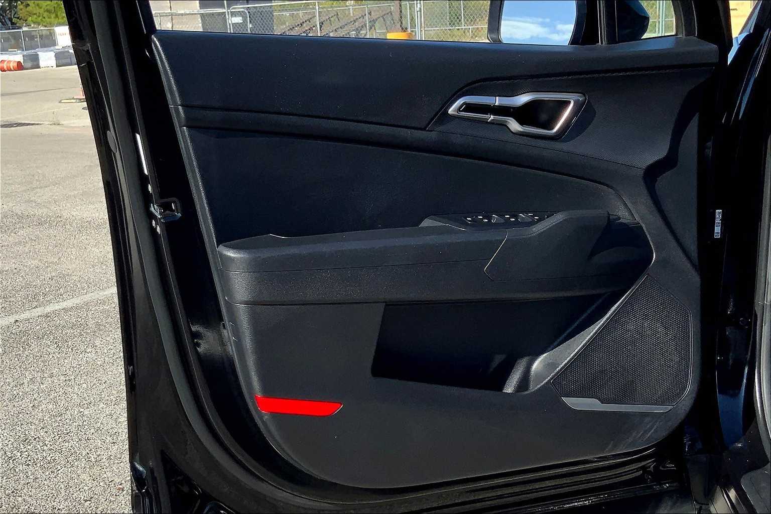 2024 Kia Sportage LX photo 20