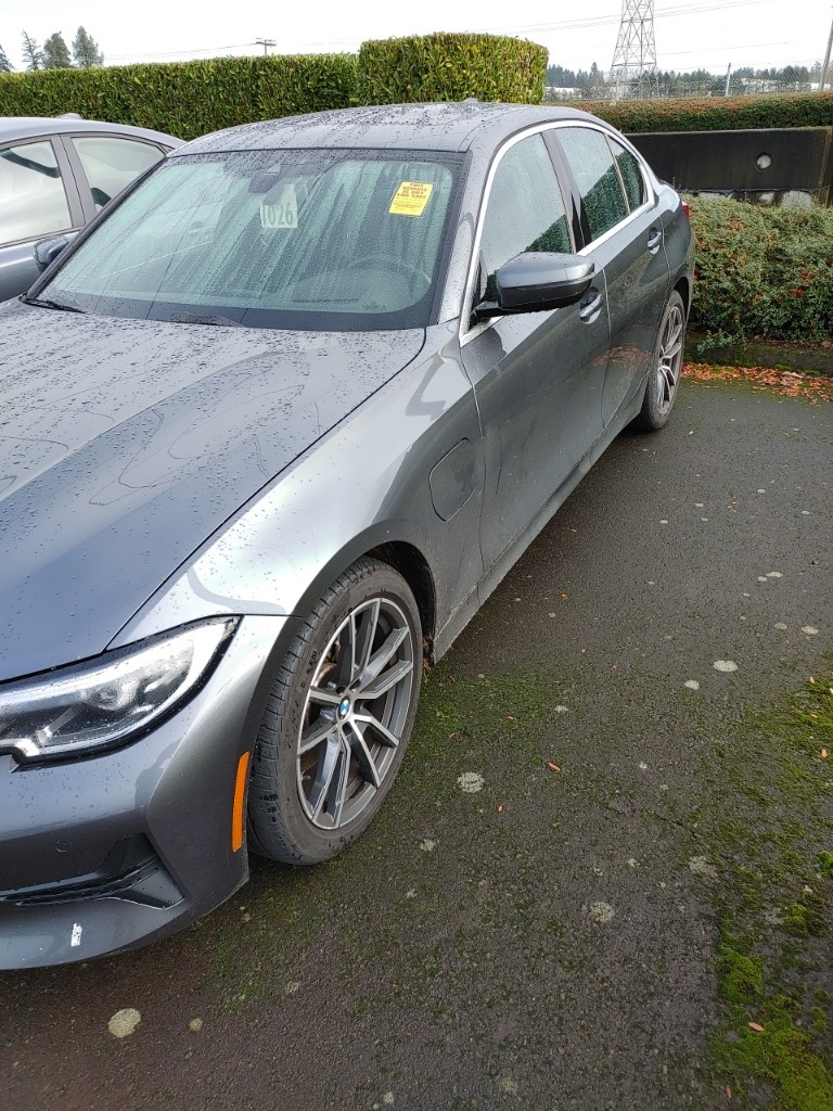 2021 Bmw 330e 3-Series photo 2