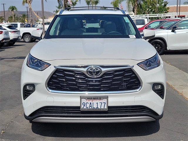 2022 Toyota Highlander Platinum photo 32