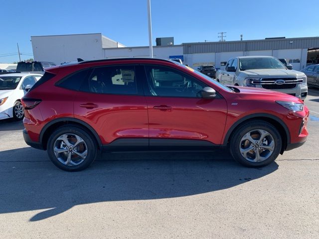 2025 Ford Escape ST-Line photo 8