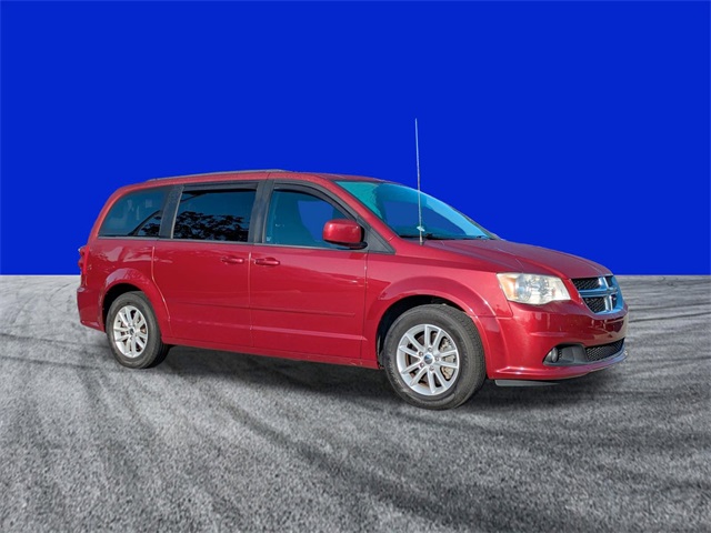 2014 Dodge Grand Caravan SXT photo 2