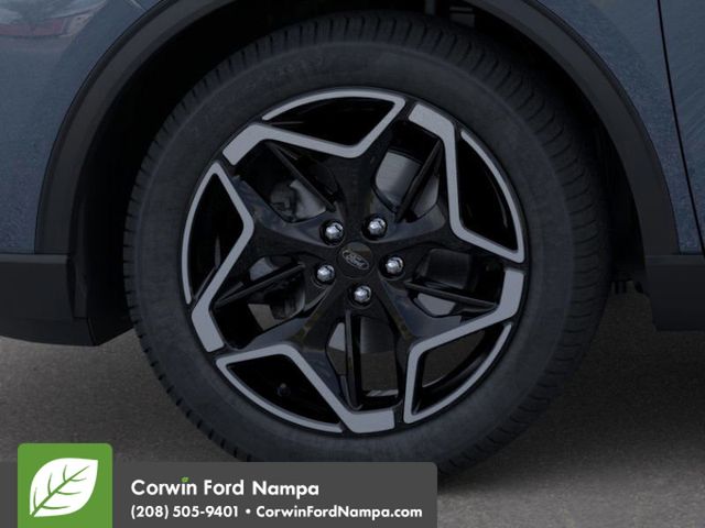 2026 Ford Escape Hybrid Platinum photo 17
