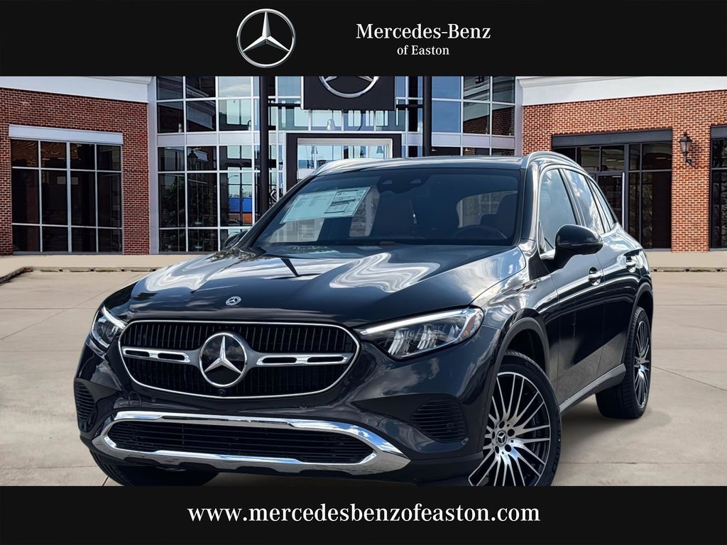 2026 Mercedes-Benz GLC Base's photo